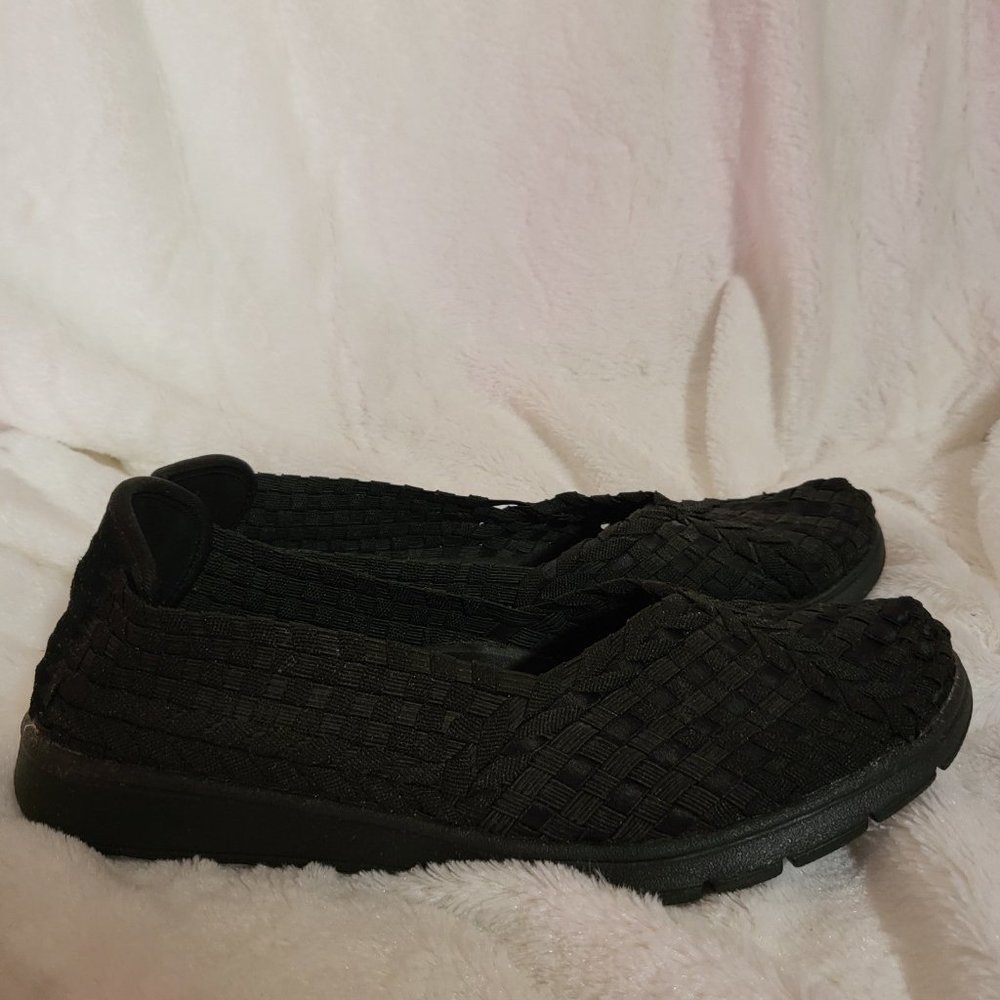 Skechers bobs slip on shoes black size 7.5